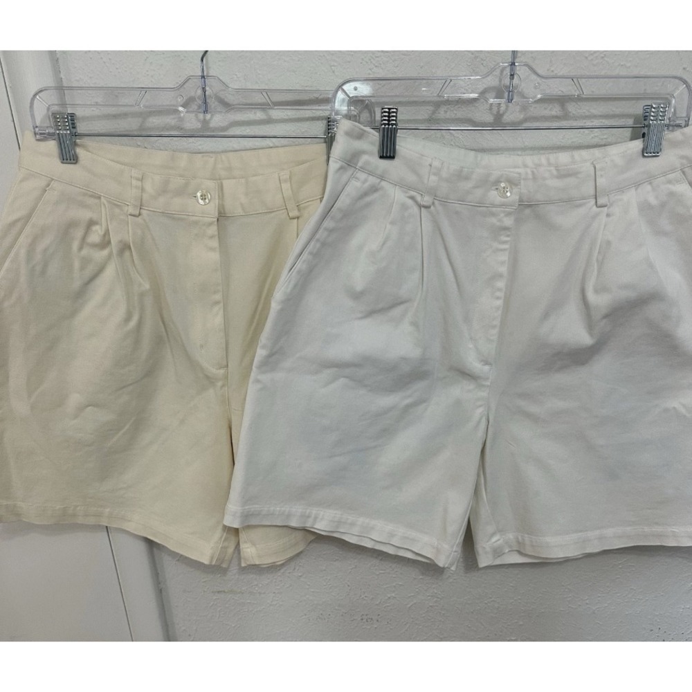 Nike Golf Women Shorts Lot 2 Size 12 Beige White Vintage Khaki Pleated Cotton
